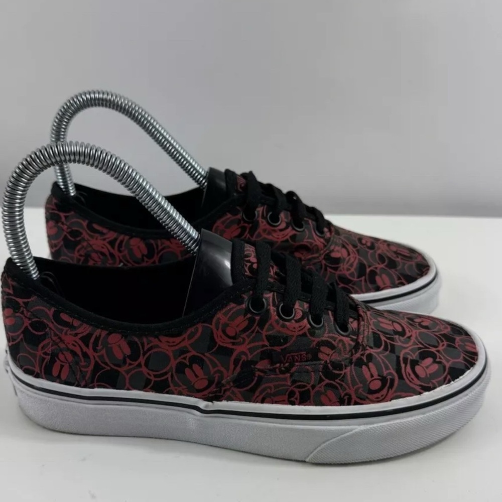 Vans x Disney Mickey Mouse Black And Red Women’s 6 Men’s 4.5‎